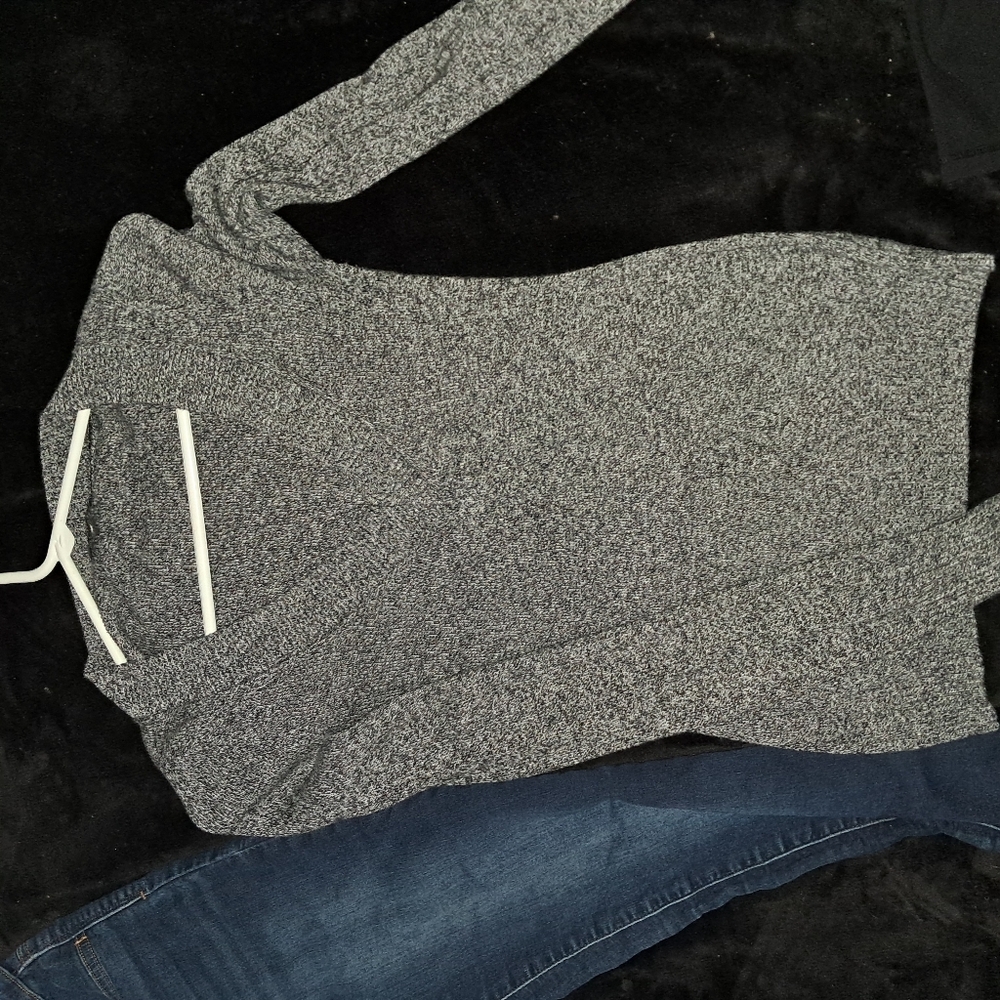 Express Long Sleeve Vneck Top